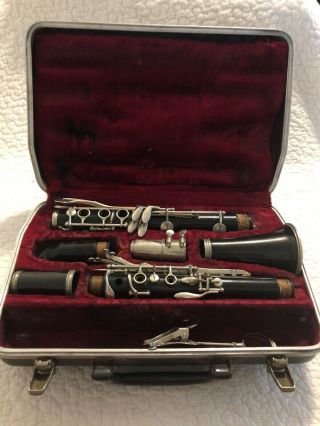Bundy By Selmer Vintage Beginner Clarinet With Case And Accessories -