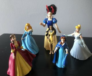 Disney’s Plastic Action Figures Set Of 5 Princesses Toys Belle Cinderella & More