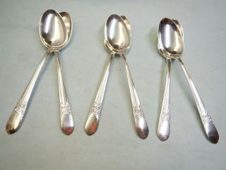 6 Beloved Oval Soup/dessert Spoons - Elegant 1940 Floral - Wm Rogers Fine