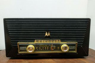 Vintage Motorola Golden Voice Am Radio Model No Mk - 66x