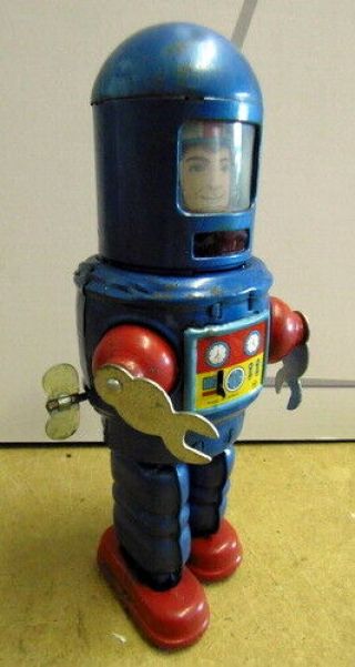 Rare Vintage Tr - 313 Robby The Robot - Yonezawa - Tin Wind Up - Made In Japan