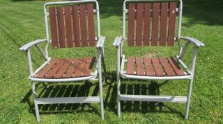 2 Vtg Redwood 12 Slat Aluminum Folding Lawn / Patio Chair Mcm