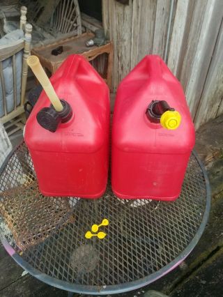 2 Vintage Blitz Pre Ban 5 Gallon Gas Cans 50833 Vented & Flex Spout & Vents