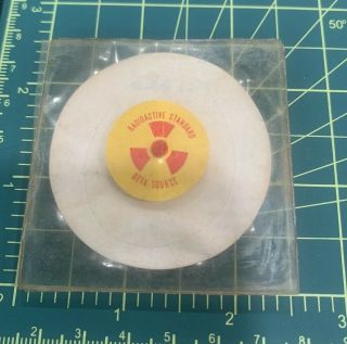 A C Gilbert U - 238 Atomic Energy Lab Radioactive Standard Beta Source Badge 2