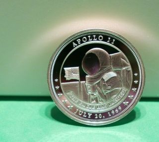 2019 Fiji Islands One Dollar Coin Apollo 11 (silver Plated)