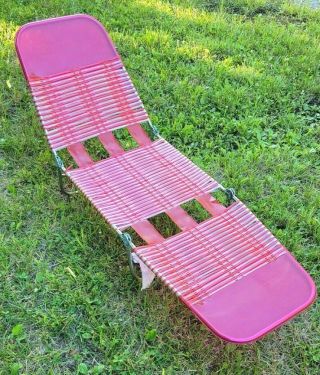 VTG Red/Clear Chaise Lounge Vinyl Plastic Tubing Tri Folding Lawn Chair NO RUST 2