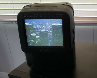 Vintage Sony Color Watchman Tv - Am/fm Tuner Fdt - 5bx5 / Read Descri