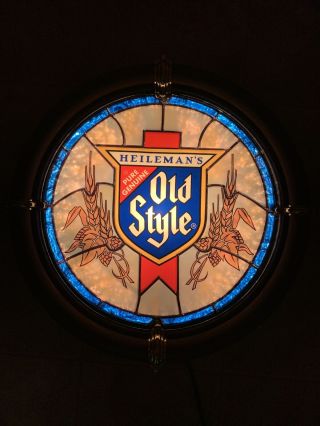 Vintage Heileman’s Old Style Light Up Beer Barrel Lighted Sign
