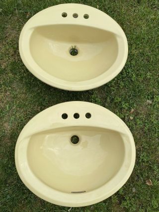 Vintage Pair American Standard Yellow Bathroom Sinks 19.  75”x16.  75”