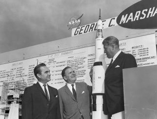 Wernher Von Braun With James Webb And George Wallace - 8x10 Nasa Photo (ep - 318)