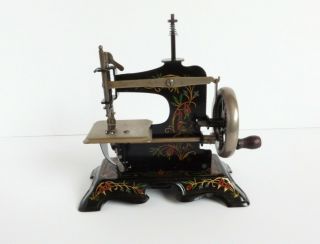 The Muller model 14 Bird of Paradise toy sewing machine 1910 - 1939 2