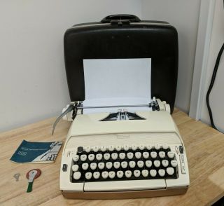 Vintage Sears Tower Constellation Portable Typewriter,  Model 871 6000