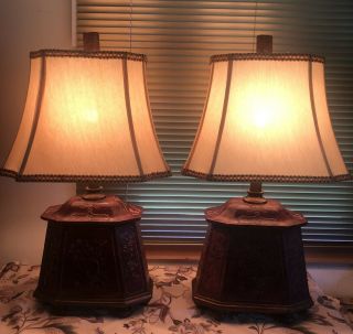 PAIR Vintage Asian Oriental Style Matching Table Lamp Resin Hollywood Regency 3