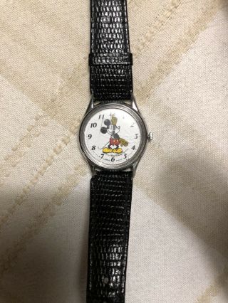 Lorus Disney Mickey Mouse V515 - 6000 Quartz Watch