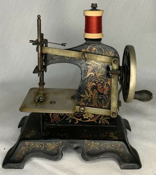 Muller German Little Beauty Model 5 Vintage 20’s Toy Sewing Machine W/ Birds