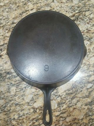 Vintage Castiron Skillet No.  9 Marked " Sidney " Arched Heat Ring Collectable
