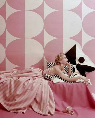 Old Fashion Photo Of Lisa Fonssagrives Lounging On Bed Wearing Claire Mccardells