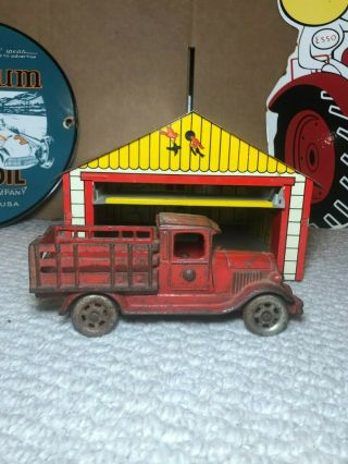 Arcade/kenton/hubley Cast Iron Vintage Red Stake Truck 7.  5 "