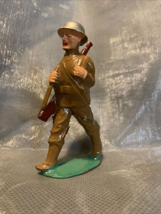 Rare Manoil 79 Soldier Marching With Gun Slung At Angle