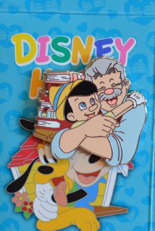 Pin 134799 Disney Character Hugs - Mystery Box Pin - Pinocchio & Gepetto