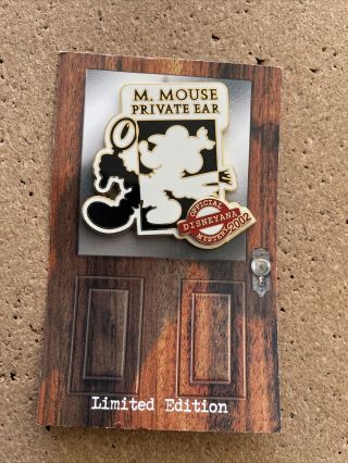 Disney Official Disneyana Convention Mystery 2002 M.  Mouse Private Ear Pin 12362