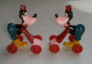 2 Vintage Disney Goofy Fun On Wheels Plastic Toys Approx.  1.  5 "