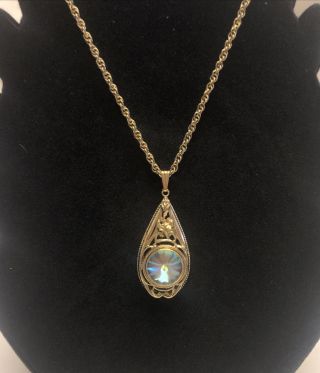 Vintage Whiting And Davis Necklace Saphiret Glimmering Stone Pendant Gold Tone