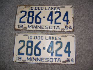 1954 Minnesota License Plate Pair Mn 54 (s)