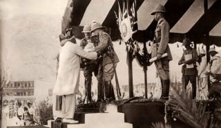 Old Photo The Prince Of Wales During A Royal Tour Of India 1922 2