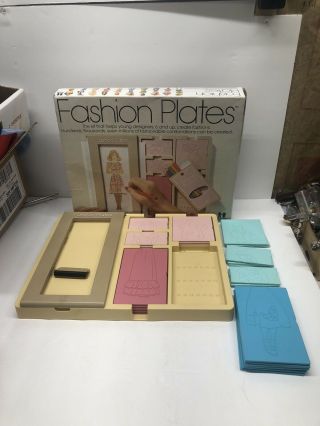 Vintage 1978 Tomy Fashion Plates Design Kit W/ Rubbing Crayon No.  2508 2510