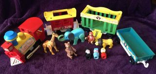 Vintage Fisher Price Play Family Circus Train 991 With Figures Animals