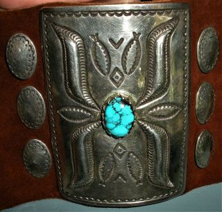 c.  1950 - 60S NAVAJO KETOH BOW GUARD TURQUOISE STERLING SILVER REPOUSSE STAMPS vafo 4