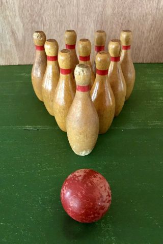 Vintage Wooden 10 Pin Bowling Set Game With Ball - Sz 5” X 2”