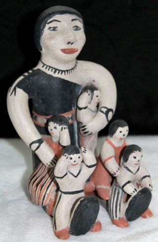 Native American Storyteller Pottery By Seferina Ortiz Cochiti Pueblo Mexico