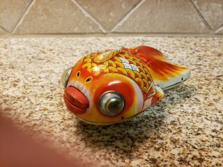 Very Unique/rare Japan Tin Toy - Gyro Windup Goldfish - 50 