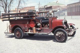 Lenzburg Il 1924 Ford General St.  Louis Pumper - Fire Apparatus Slide