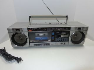 Vintage 1984 Jvc Pc - 70jw Boombox Am/fm/sw Cassette Player Radio