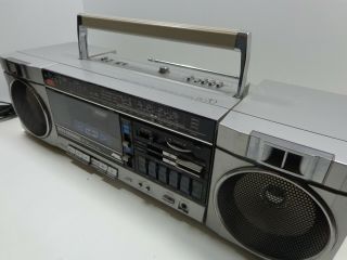 Vintage 1984 JVC PC - 70JW Boombox AM/FM/SW Cassette Player Radio 2