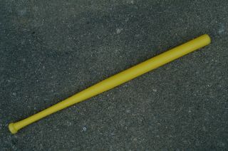 Vintage Generation 2 Official Wiffle Ball Bat Yellow - 1976 - 1982