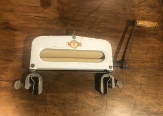 Vintage Handyhot Clothes Laundry Wringer With Hand Crank Chicago Electric Mfg Co