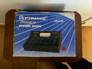 Pyramid Pr - 4700 Vintage Stereo / Dj Mixer W/ Box - &