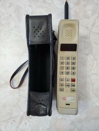Vintage Motorola Cellular One Brick Cell Phone F09lfd8459cg Bag And Antenna
