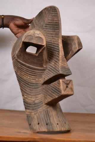 African tribal art Songye Kifwebe mask 5