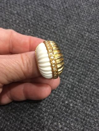 Vintage 70’s Pauline Rader White & Gold Tone Shell Dome Ring 7 - 8