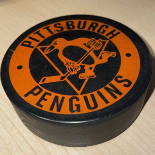 Vintage Nhl Pittsburgh Penguins Duke Beer Practice Puck Game 1970’s