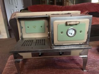 Vintage Kingston " Little Lady " Electric Childs Stove And Oven