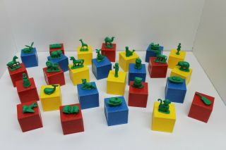 Vintage Tupperware Toys 26 Busy Blocks Complete Alphabet Set W/ Figures - Abc