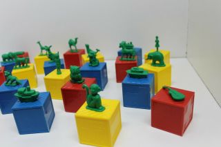 Vintage TUPPERWARE Toys 26 BUSY BLOCKS Complete Alphabet Set w/ Figures - ABC 2