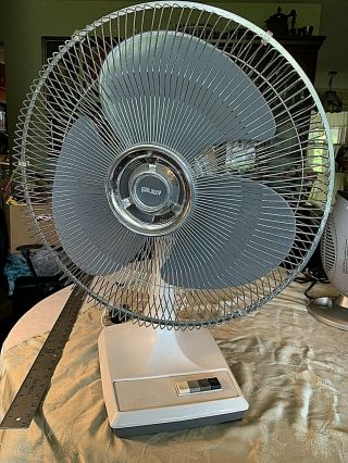 Vintage Galaxy 16 " Inch Gray Blade 3 Speed Oscillating Electric Fan Great