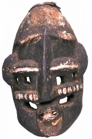 Central African Congo Tribal Wooden Mask.  8674